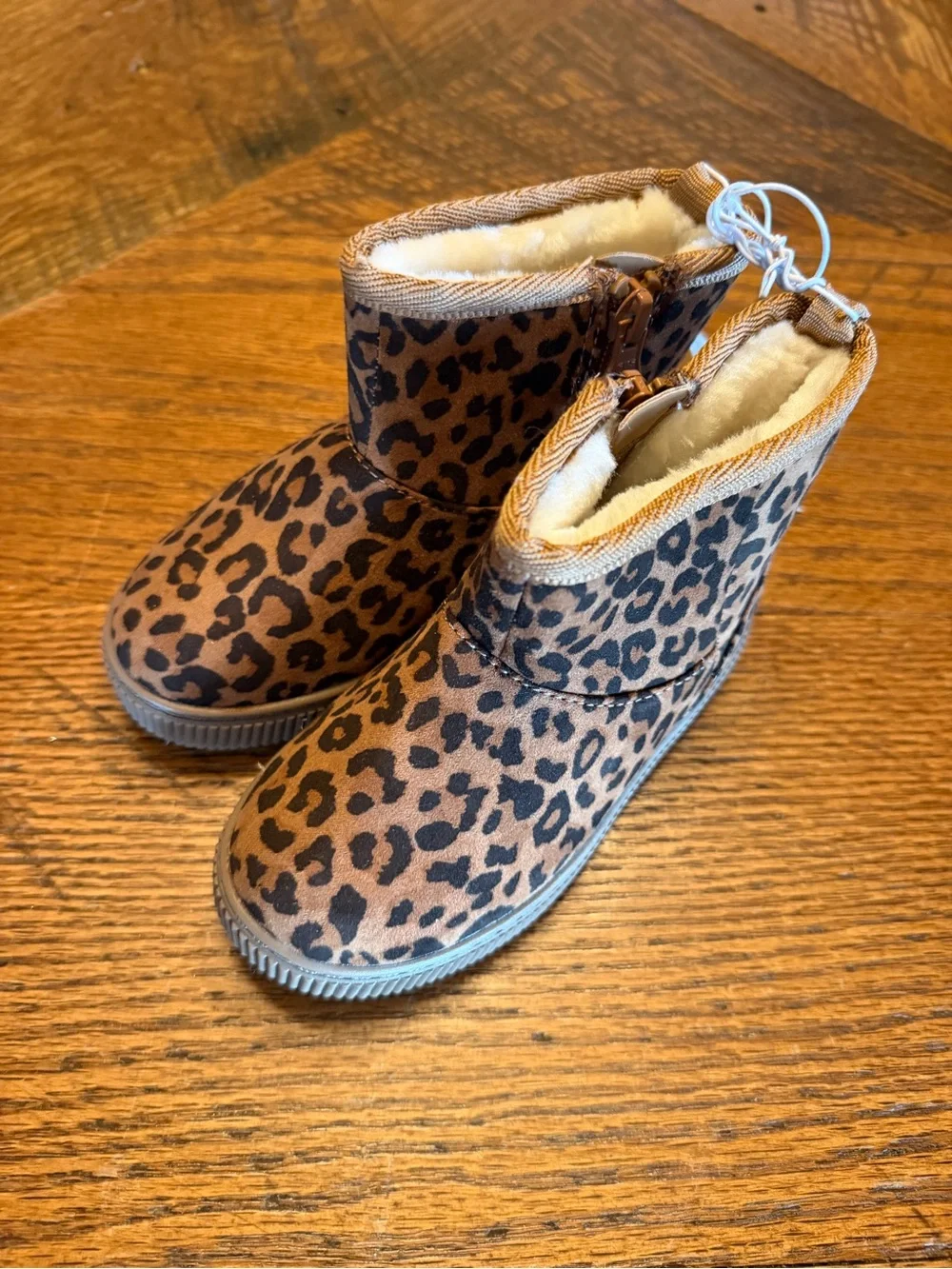Cat & Jack leopard print